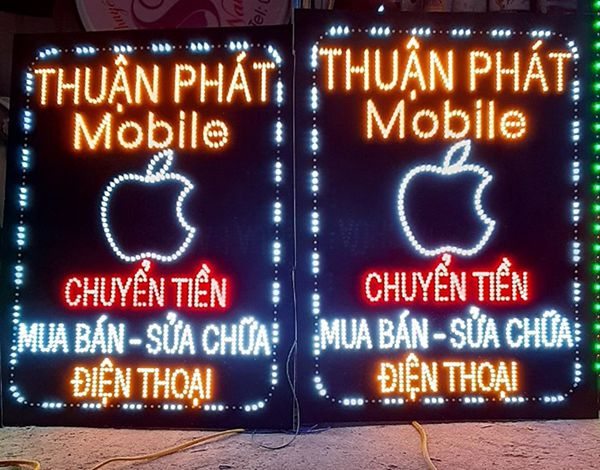 biển led vẫy điện thoại