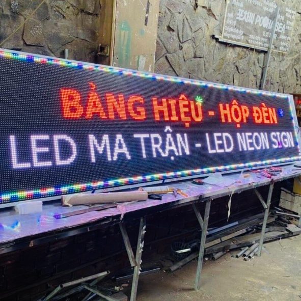 biển quảng cáo led chạy chữ