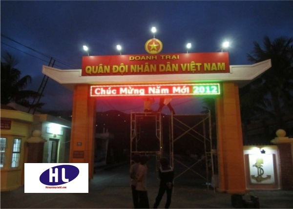 Biển led chúc mừng năm mới ở cổng chào