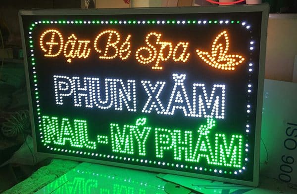 biển led ruồi