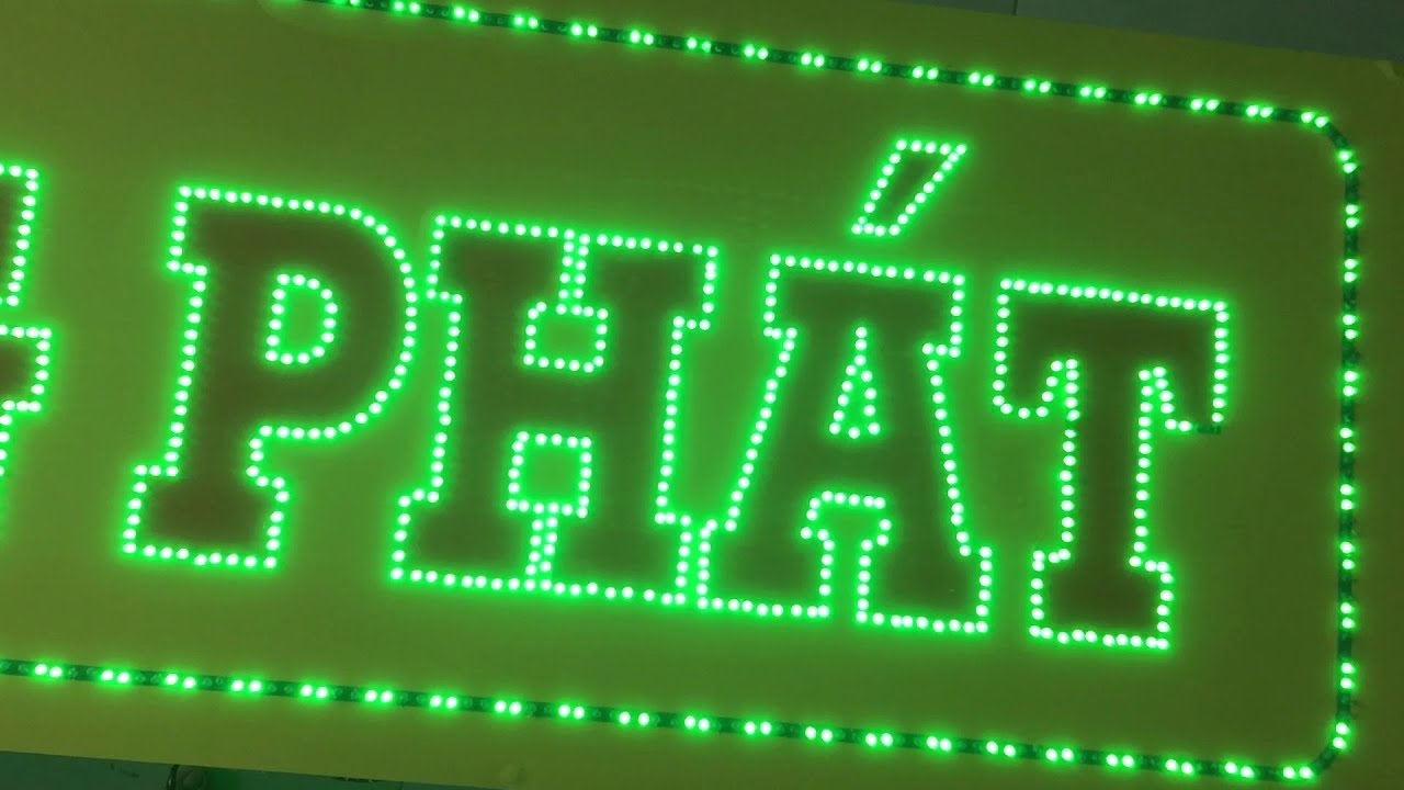 Biển vẫy led ruồi làm bằng chất liệu Alu