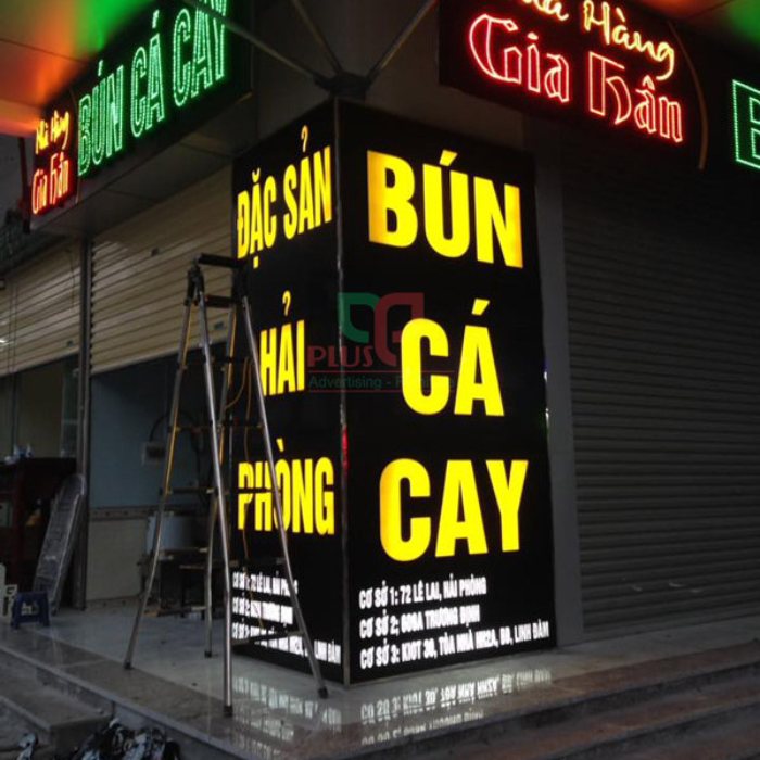 biển hiệu âm bản
