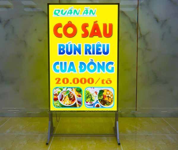 biển quảng cáo đứng