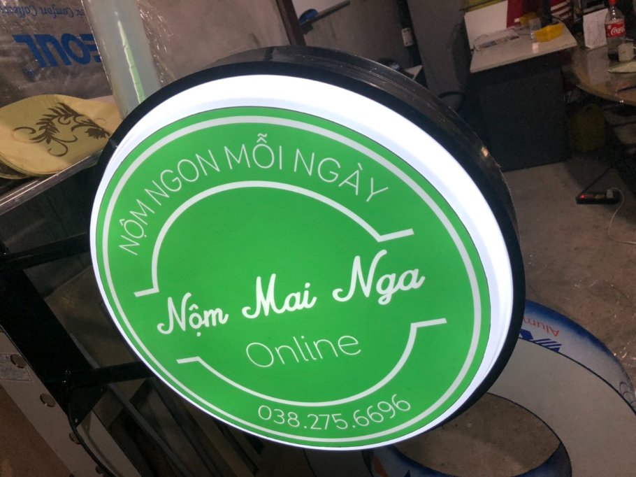 biển quảng cáo hình tròn