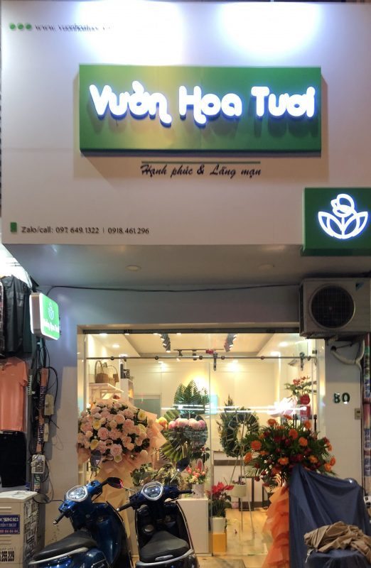biển quảng cáo cho shop hoa tươi
