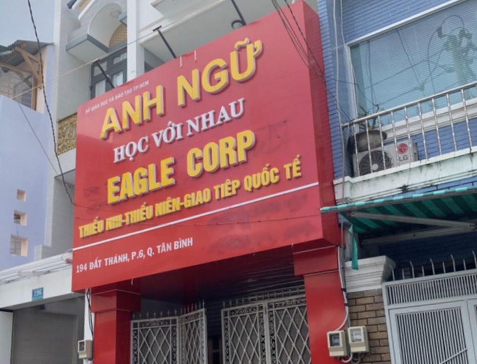 biển hiệu trung tâm tiếng anh